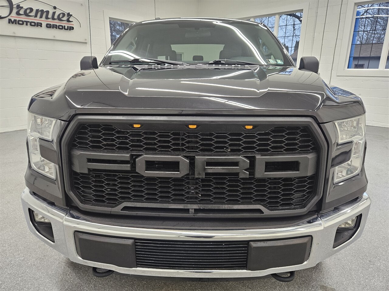 2015 Ford F-150 XLT   - Photo 2 - Spring City, PA 19475