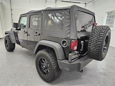 2015 Jeep Wrangler Sport   - Photo 8 - Spring City, PA 19475