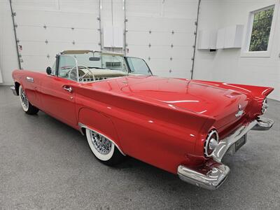 1957 Ford Thunderbird   - Photo 51 - Spring City, PA 19475