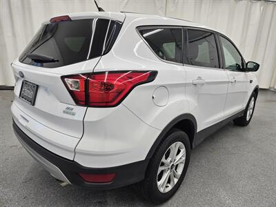 2019 Ford Escape SE   - Photo 5 - Spring City, PA 19475