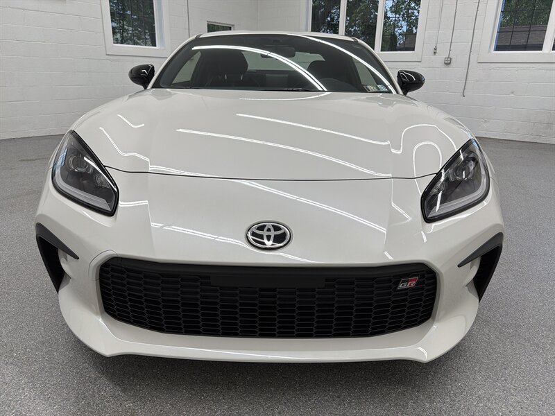 2024 Toyota GR86 Premium  