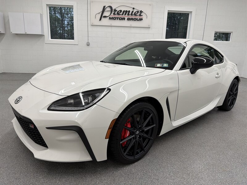 2024 Toyota GR86 Premium  