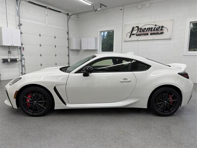 2024 Toyota GR86 Premium   - Photo 8 - Spring City, PA 19475