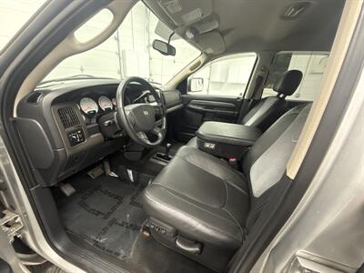 2004 Dodge Ram 2500 SLT 4dr Quad Cab SLT   - Photo 10 - Spring City, PA 19475