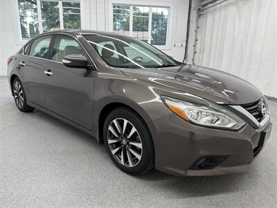 2016 Nissan Altima 2.5 SV - Photo 3 - Spring City, PA 19475