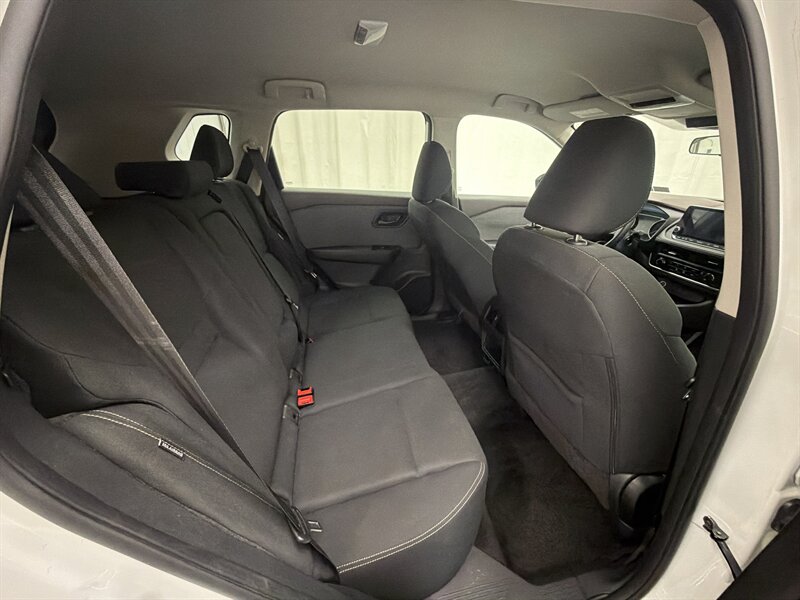 2023 Nissan Rogue S 14