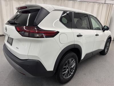 2023 Nissan Rogue S - Photo 5 - Spring City, PA 19475