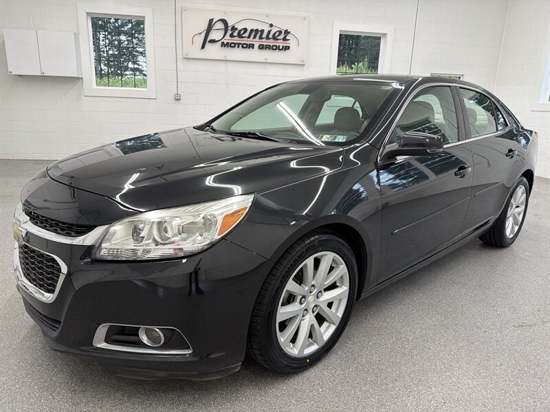 2015 Chevrolet Malibu LT   - Photo 1 - Spring City, PA 19475