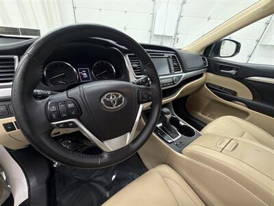 2014 Toyota Highlander XLE - Photo 11 - Spring City, PA 19475