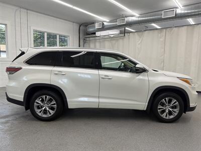 2014 Toyota Highlander XLE - Photo 4 - Spring City, PA 19475