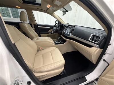 2014 Toyota Highlander XLE - Photo 13 - Spring City, PA 19475