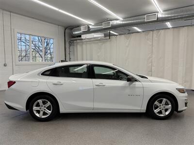 2019 Chevrolet Malibu LS Fleet   - Photo 4 - Spring City, PA 19475