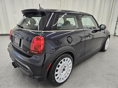 2022 MINI Hardtop 2 Door Cooper S - Photo 5 - Spring City, PA 19475