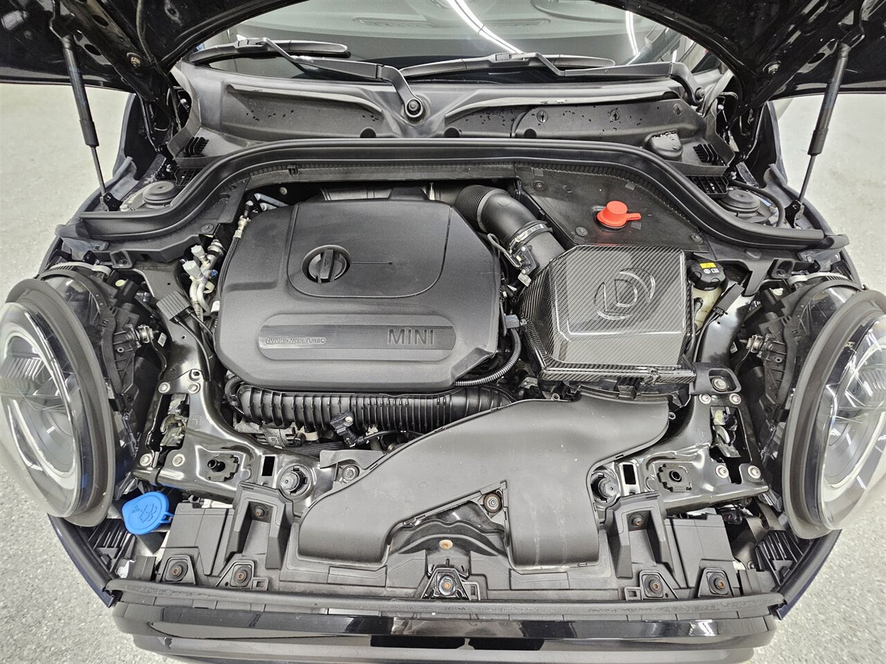 2022 MINI Hardtop 2 Door Cooper S   - Photo 9 - Spring City, PA 19475