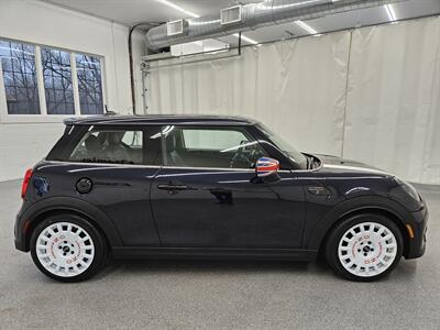 2022 MINI Hardtop 2 Door Cooper S - Photo 4 - Spring City, PA 19475