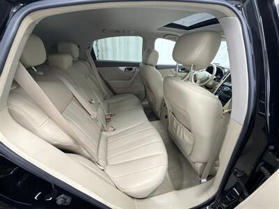 2017 INFINITI QX70   - Photo 14 - Spring City, PA 19475