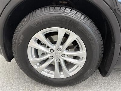 2017 INFINITI QX70   - Photo 16 - Spring City, PA 19475