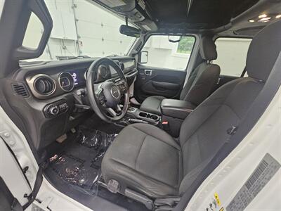 2019 Jeep Wrangler Unlimited Sport S   - Photo 10 - Spring City, PA 19475