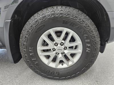 2014 Nissan Frontier SV   - Photo 15 - Spring City, PA 19475
