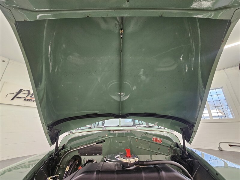 1950 Plymouth Suburban 19