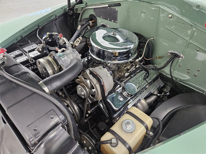 1950 Plymouth Suburban 18