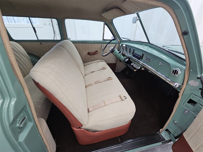 1950 Plymouth Suburban 25