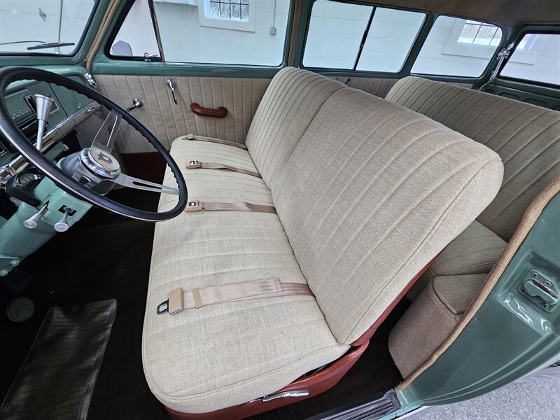 1950 Plymouth Suburban 24