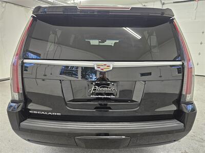 2018 Cadillac Escalade ESV Premium Luxury   - Photo 6 - Spring City, PA 19475