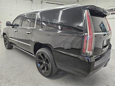 2018 Cadillac Escalade ESV Premium Luxury   - Photo 7 - Spring City, PA 19475