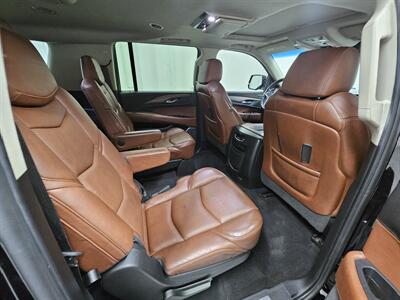 2018 Cadillac Escalade ESV Premium Luxury   - Photo 16 - Spring City, PA 19475