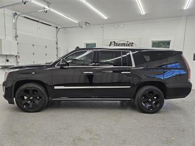 2018 Cadillac Escalade ESV Premium Luxury   - Photo 8 - Spring City, PA 19475