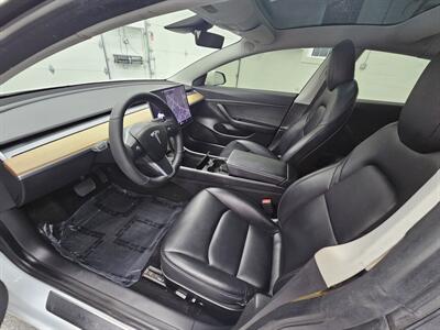 2020 Tesla Model 3 Standard Range Plus   - Photo 11 - Spring City, PA 19475