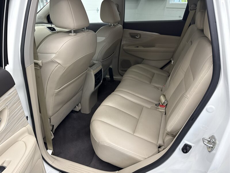 2018 Nissan Murano Platinum 11