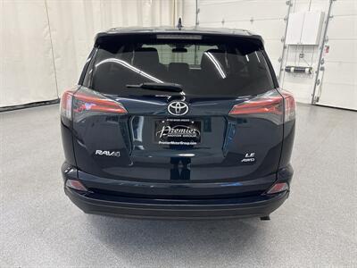 2018 Toyota RAV4 LE   - Photo 6 - Spring City, PA 19475