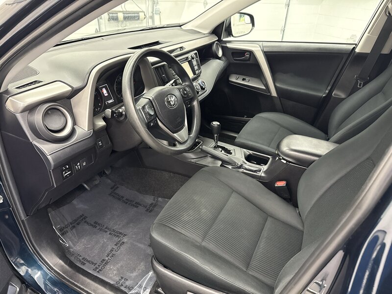 2018 Toyota RAV4 LE 11