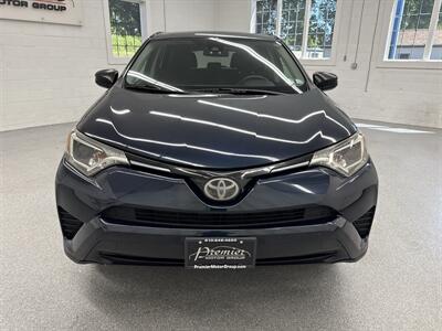 2018 Toyota RAV4 LE   - Photo 2 - Spring City, PA 19475