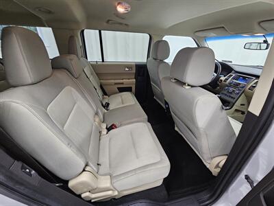 2019 Ford Flex SE   - Photo 13 - Spring City, PA 19475