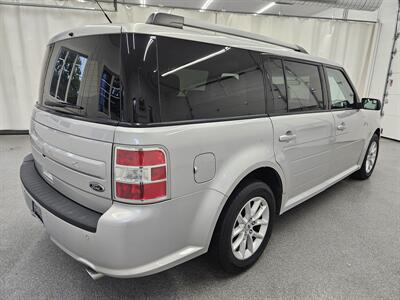 2019 Ford Flex SE   - Photo 7 - Spring City, PA 19475