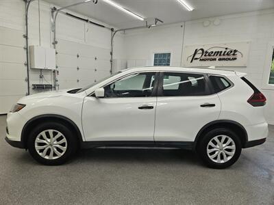 2018 Nissan Rogue SV   - Photo 8 - Spring City, PA 19475