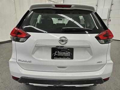 2018 Nissan Rogue SV   - Photo 6 - Spring City, PA 19475