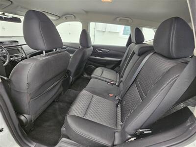 2018 Nissan Rogue SV   - Photo 12 - Spring City, PA 19475