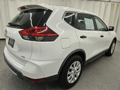 2018 Nissan Rogue SV   - Photo 5 - Spring City, PA 19475
