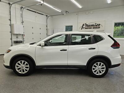 2018 Nissan Rogue SV   - Photo 8 - Spring City, PA 19475