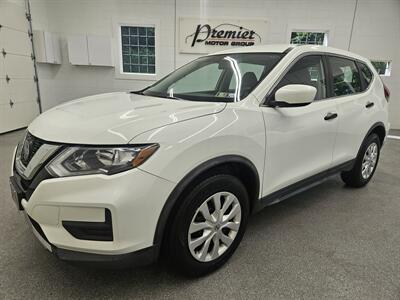 2018 Nissan Rogue SV   - Photo 2 - Spring City, PA 19475