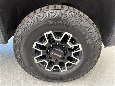 2024 GMC Sierra 2500 AT4X - Photo 15 - Spring City, PA 19475