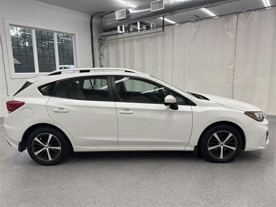 2019 Subaru Impreza Premium   - Photo 4 - Spring City, PA 19475
