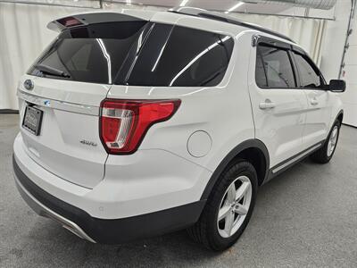 2017 Ford Explorer XLT   - Photo 5 - Spring City, PA 19475
