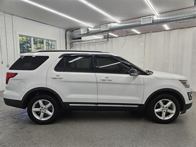 2017 Ford Explorer XLT   - Photo 4 - Spring City, PA 19475