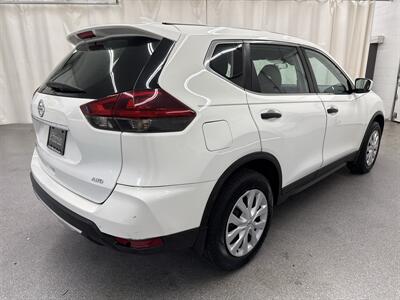 2019 Nissan Rogue S   - Photo 5 - Spring City, PA 19475