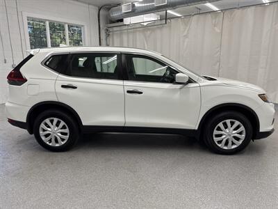 2019 Nissan Rogue S   - Photo 4 - Spring City, PA 19475